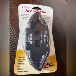 Brand NEW! TriQuest A/V Selector 3-Device Audio/Video Selector Switch